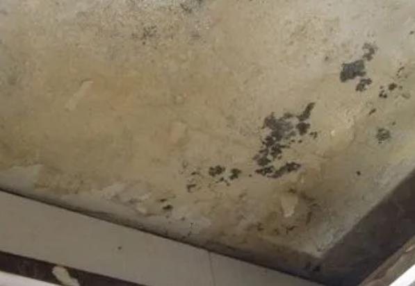 青岛市阳台漏水维修公司分享下青岛市卫生间渗水维修需要注意哪些问题。